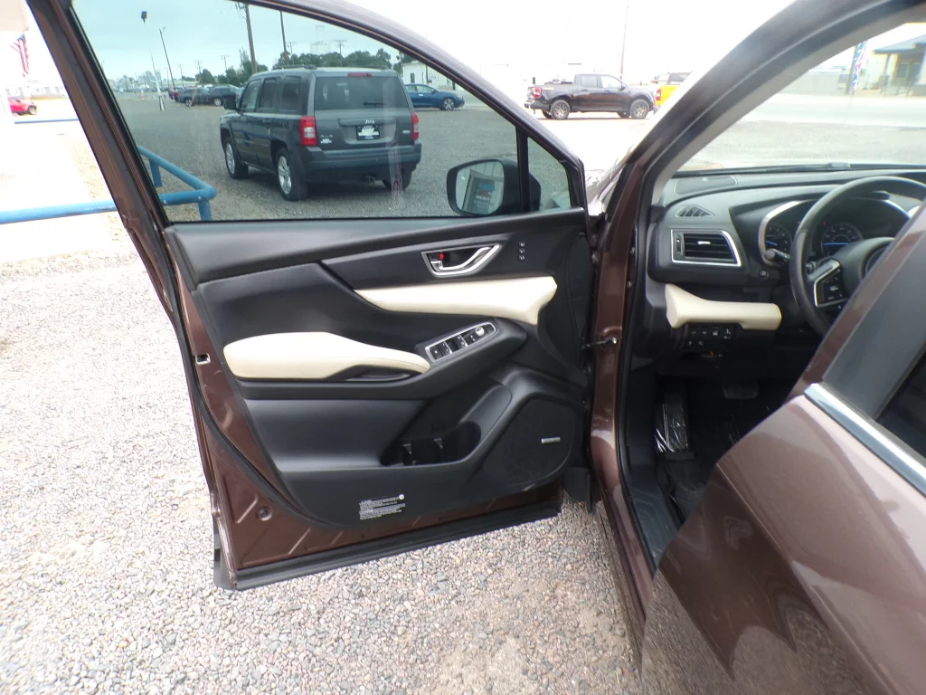 Used 2020 Cinnamon Brown Pearl Subaru Limited image 11