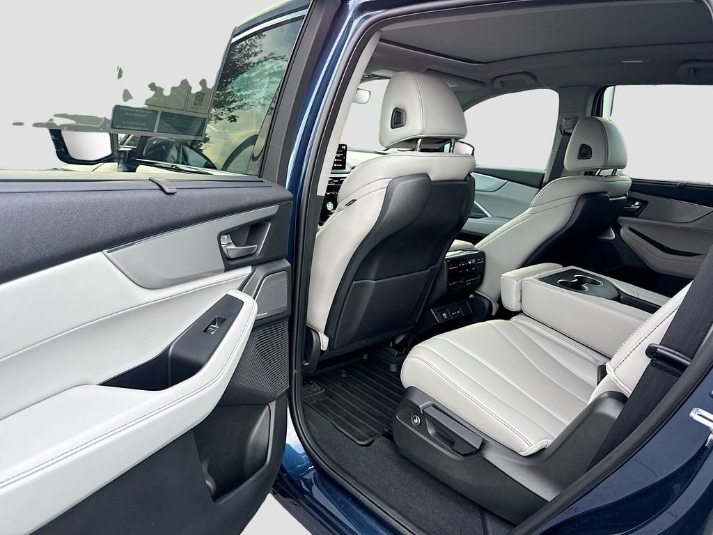 Used 2026  Acura Technology Package image 36