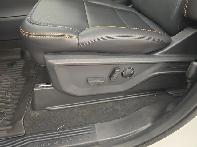 New 2027 Star White Metallic Tri-Coat Ford Tremor® image 44