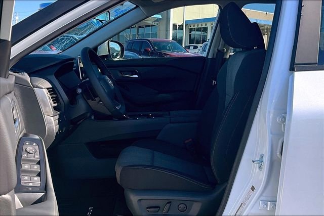 New 2026 Nissan Rogue SV 4D Sport Utility