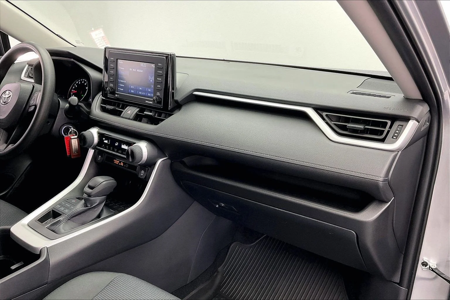 Used 2022 Silver Sky Metallic Toyota LE image 15