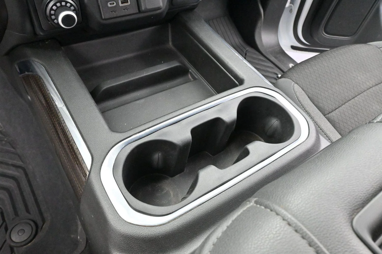 Used 2022 Summit White Chevrolet LT Trail Boss image 19