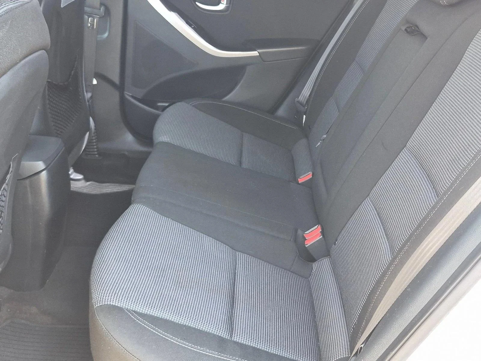 Used 2014 Shimmering Silver Hyundai  image 16