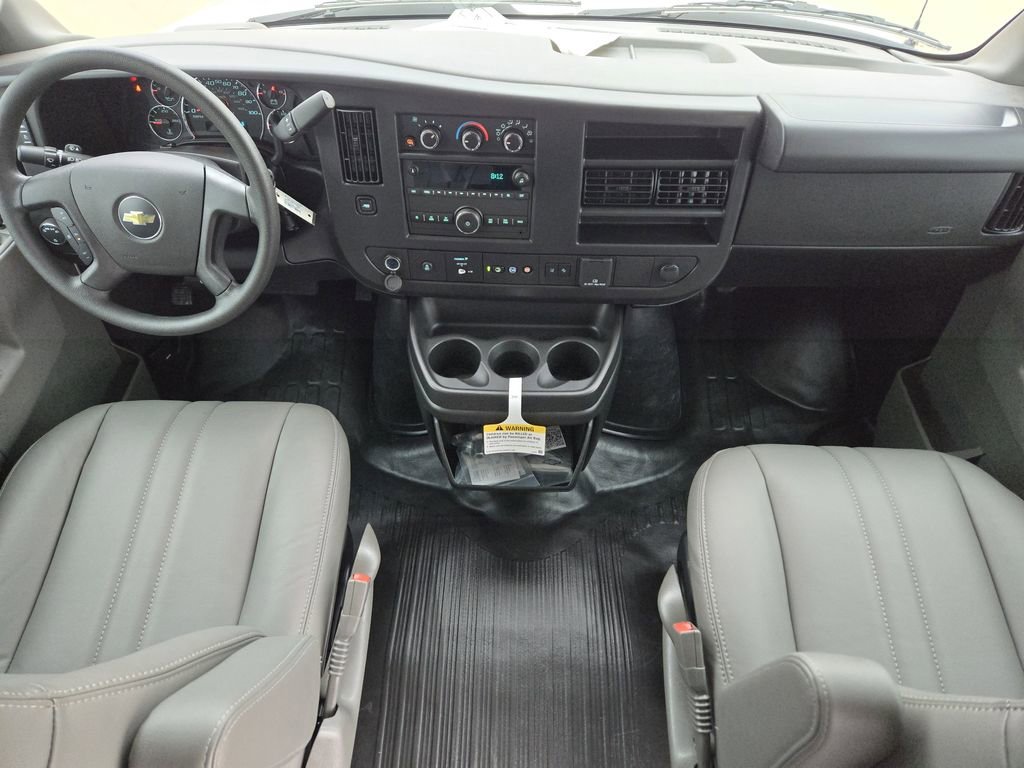 2025 Chevrolet Express Cargo Work Van - Photo 19