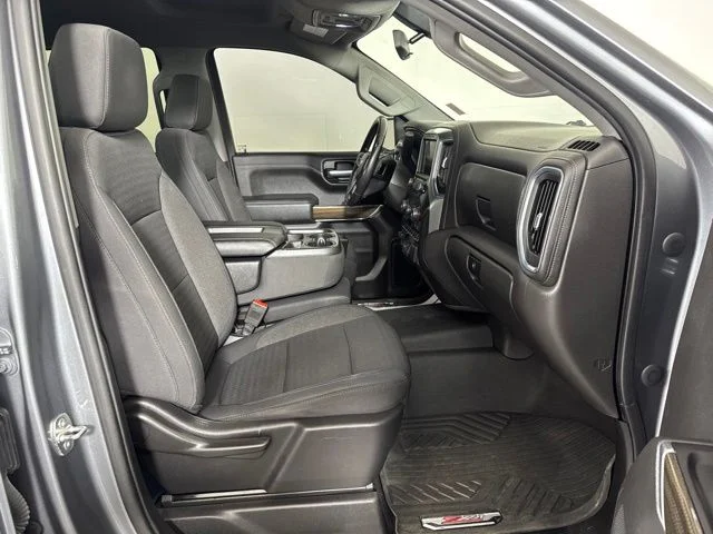 Used 2020 Gray Chevrolet LT image 4