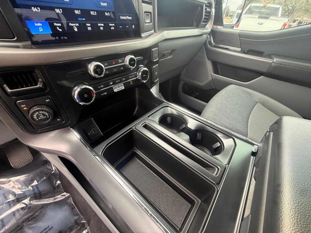 Used 2025 Black Ford XLT image 22