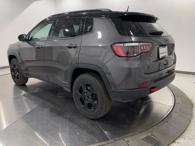 Used 2023 Gray Jeep Trailhawk image 3