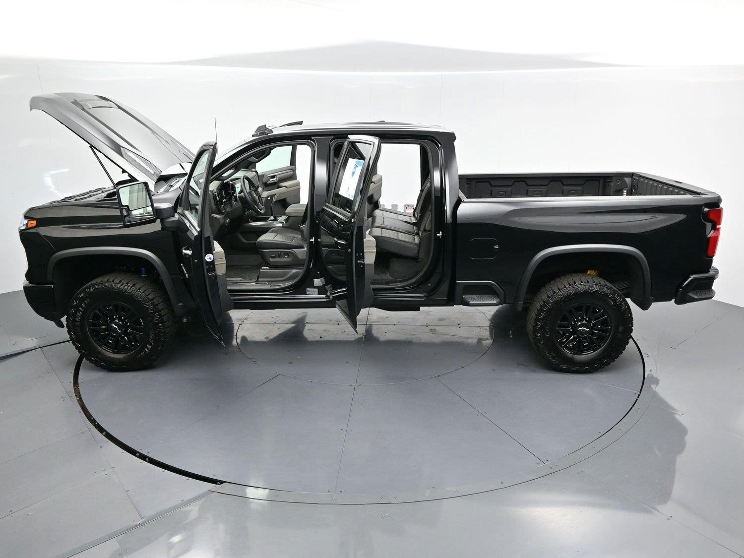 Used 2026 Black Chevrolet ZR2 image 44