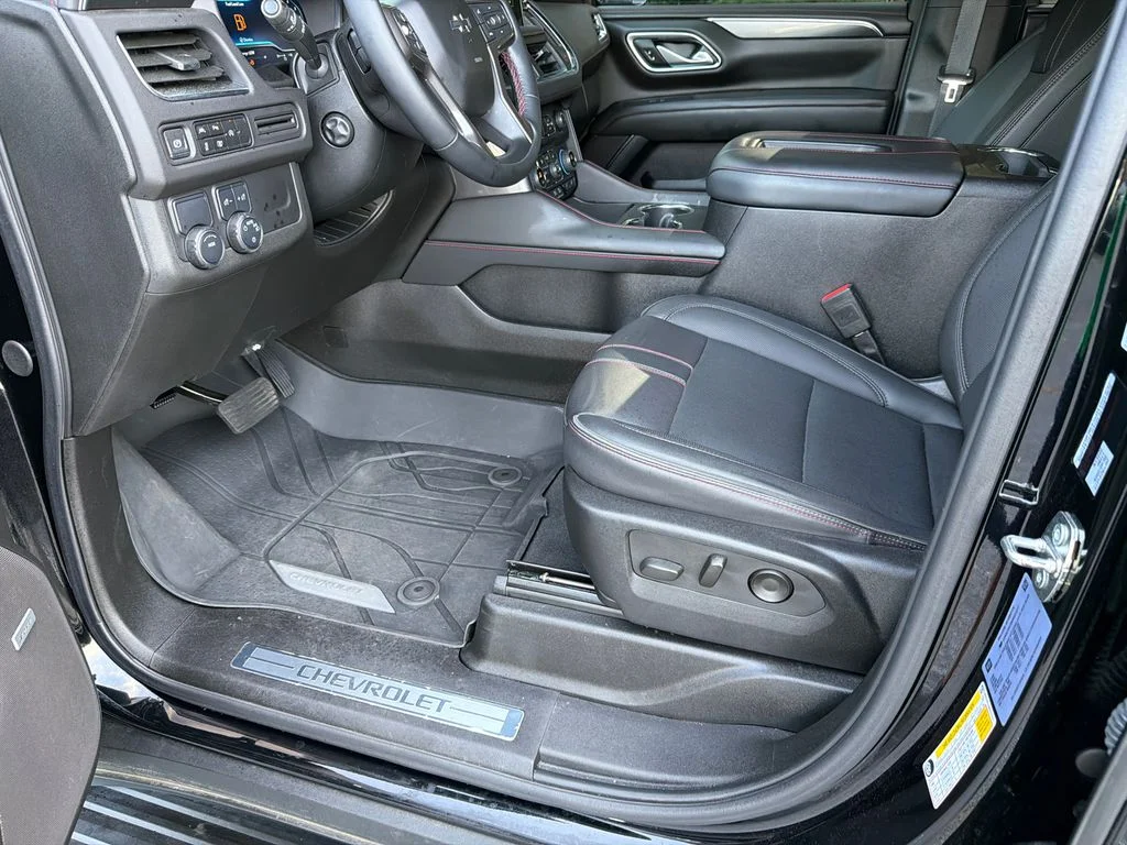Used 2024 Black Chevrolet RST image 9
