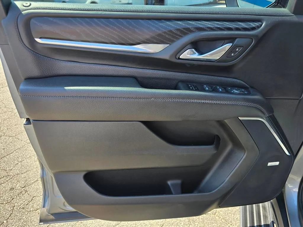 Used 2023 Sterling Metallic GMC Denali image 10