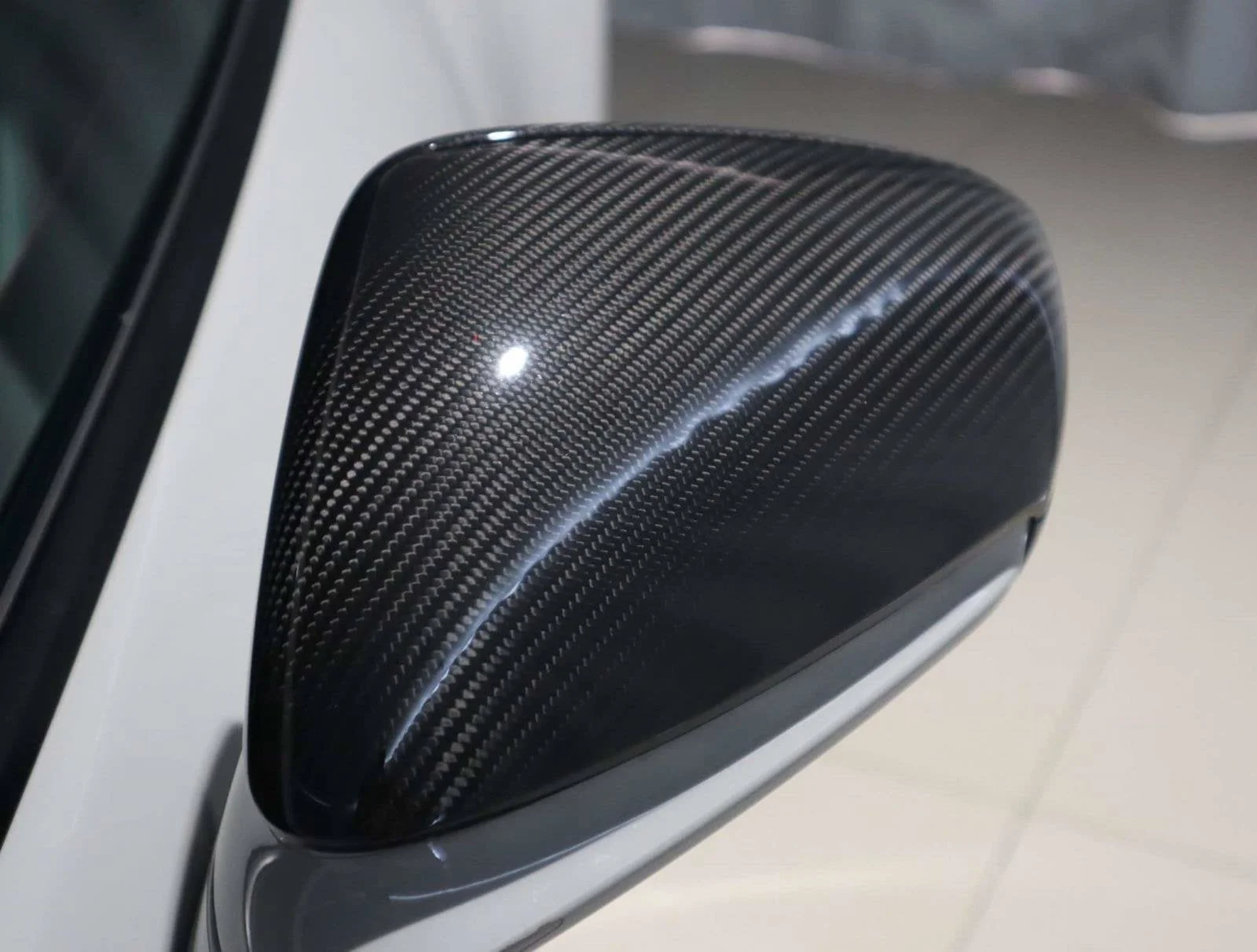 Used 2023 Chalk Porsche Carrera S image 9