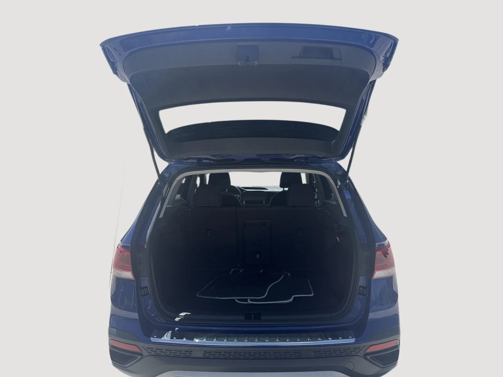 Used 2023 BLUE Volkswagen S image 9