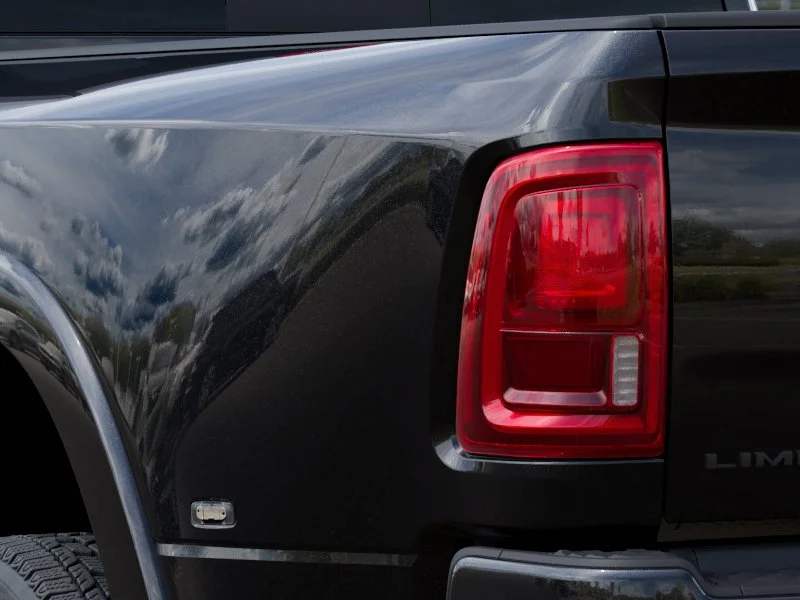 2025 RAM 3500 Limited - Photo 29