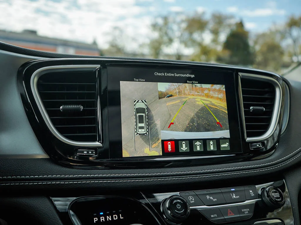 2026 Chrysler Pacifica Limited - Photo 25