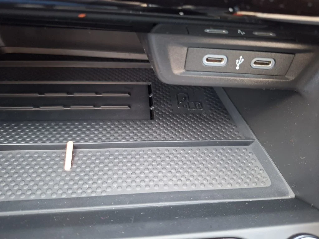 New 2026 Black Volkswagen 1.5T SE image 16