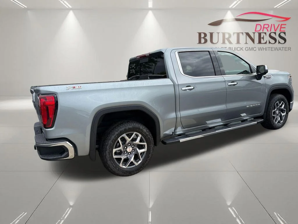 2026 GMC Sierra 1500 SLT - Photo 7