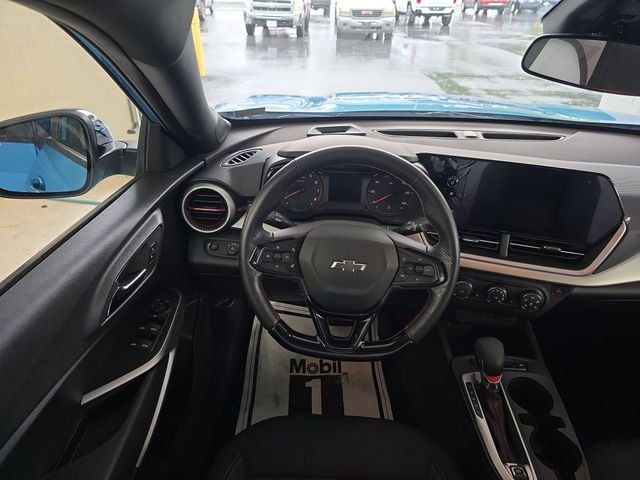 Used 2025 Blue Chevrolet 1RS image 12