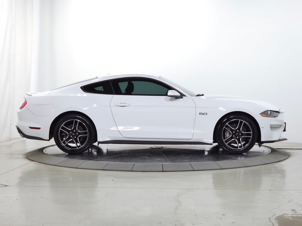 Used 2019 Oxford White Ford GT image 12
