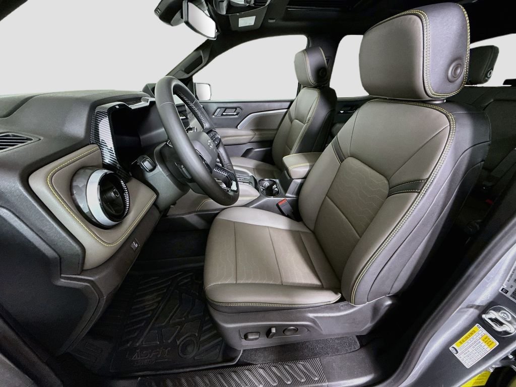 Used 2025 Sterling Gray Metallic Chevrolet ZR2 image 20
