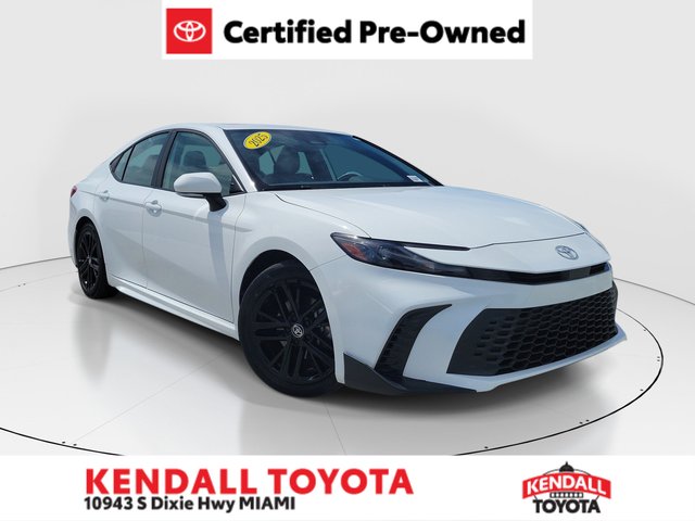2025 Toyota Camry SE