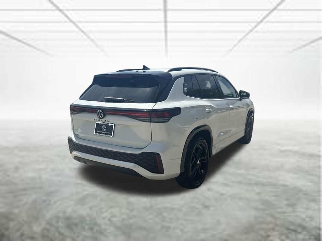 New 2026 White/off-white Volkswagen SE R-Line Black image 6