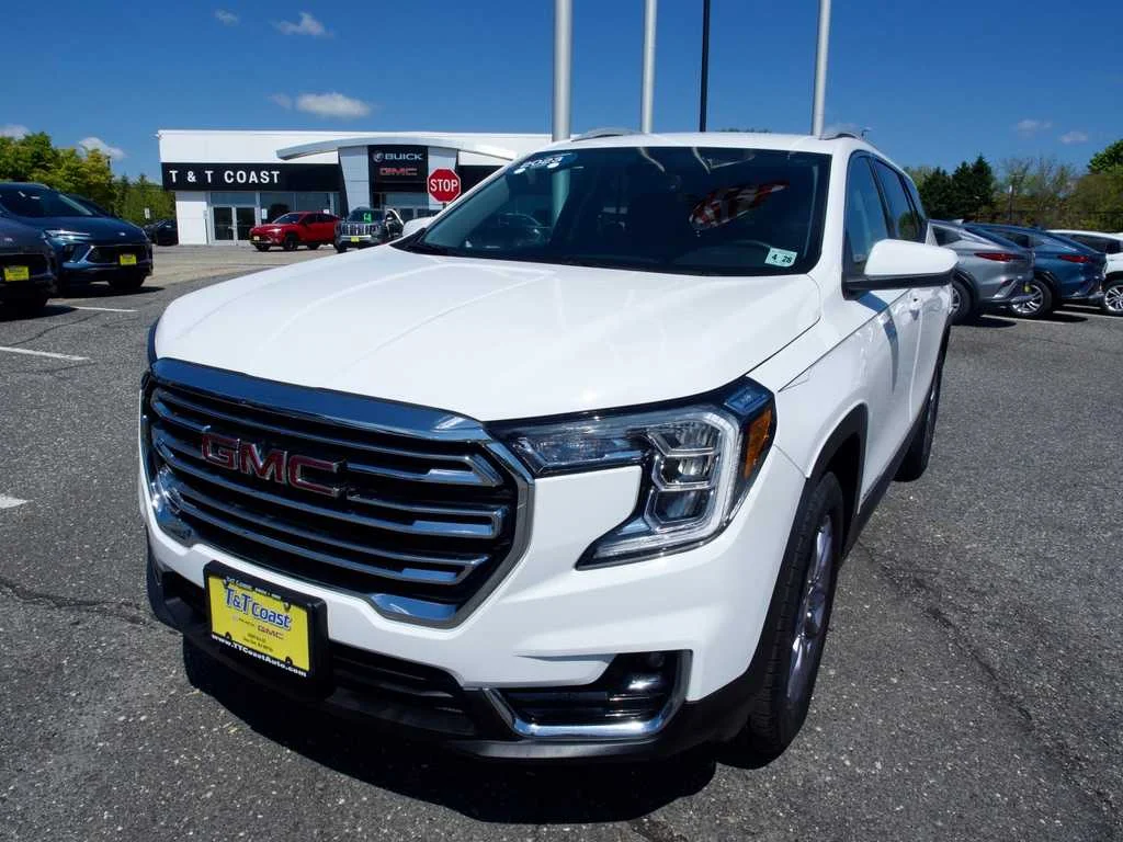 2023 GMC Terrain SLT AWD's photo