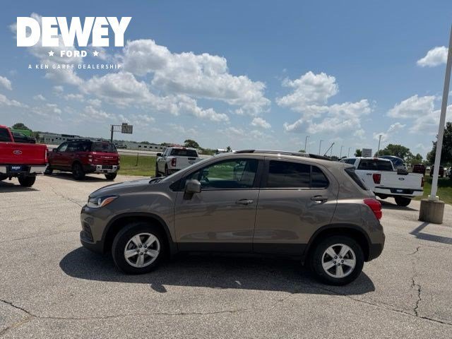 Used 2022 Stone Gray Metallic Chevrolet LT image 4