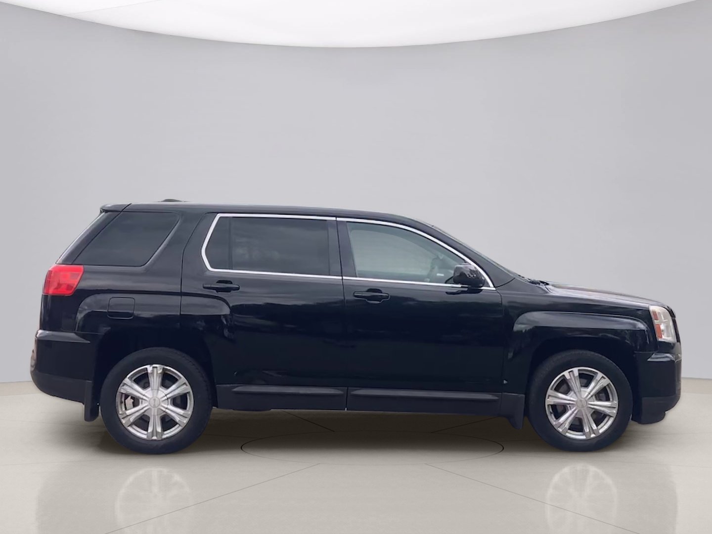 Used 2017 Black Gmc SLE2 image 6