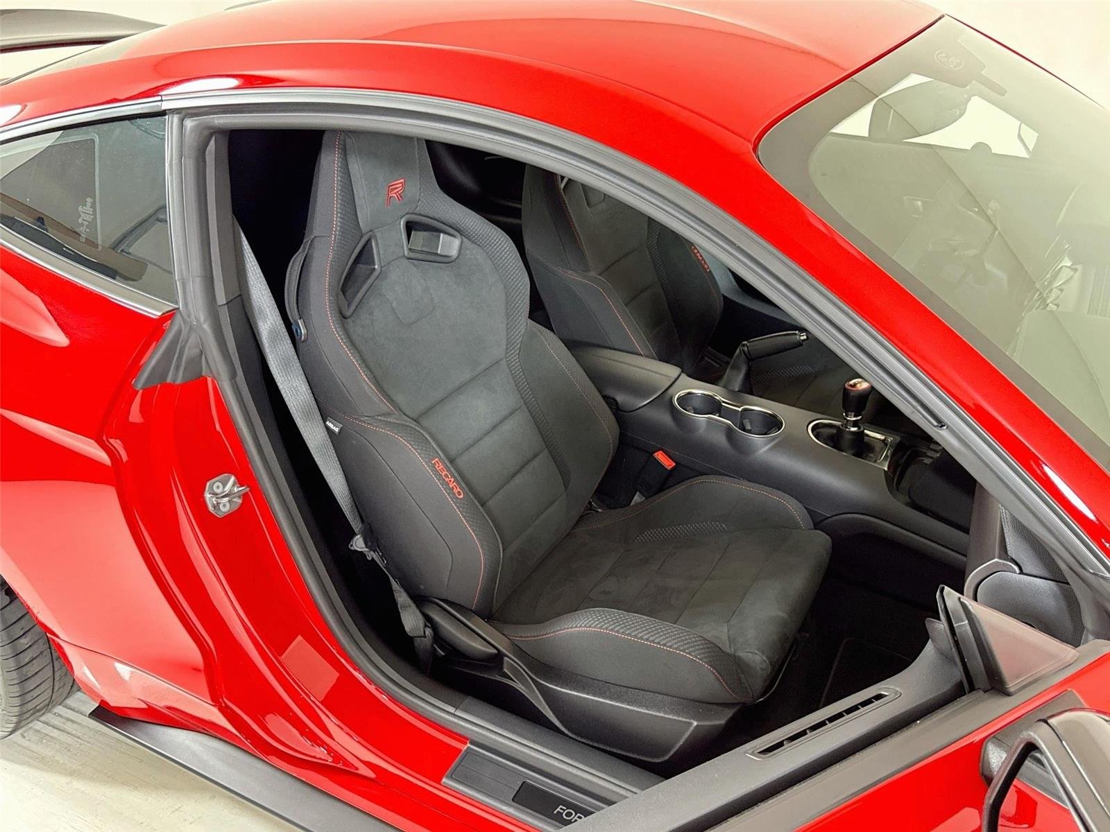 Used 2017 Race Red Ford Shelby GT350R | Recaro Seats | Manual Trans image 25