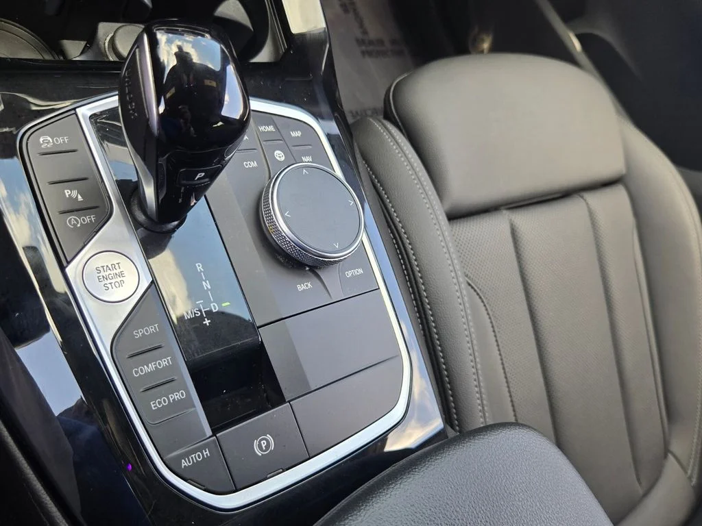 Used 2024 Gray BMW sDrive30i image 20