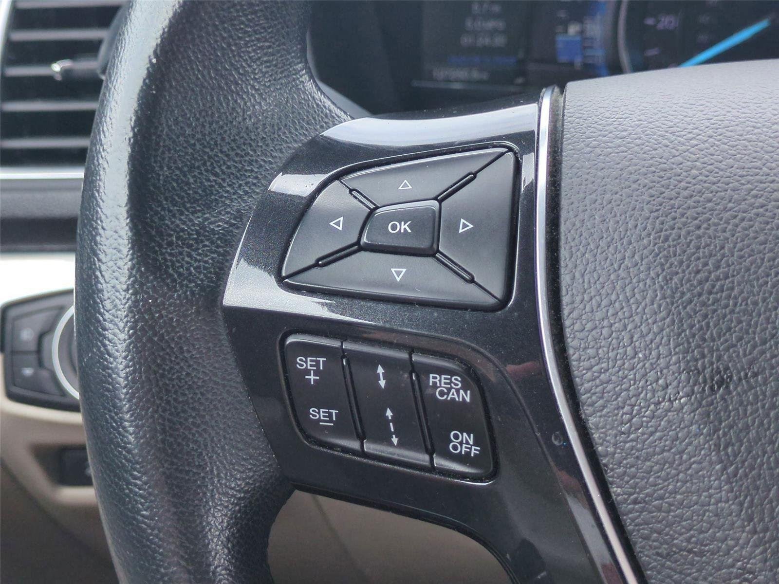Used 2018 White Platinum Metallic Tri-Coat Ford Limited image 20