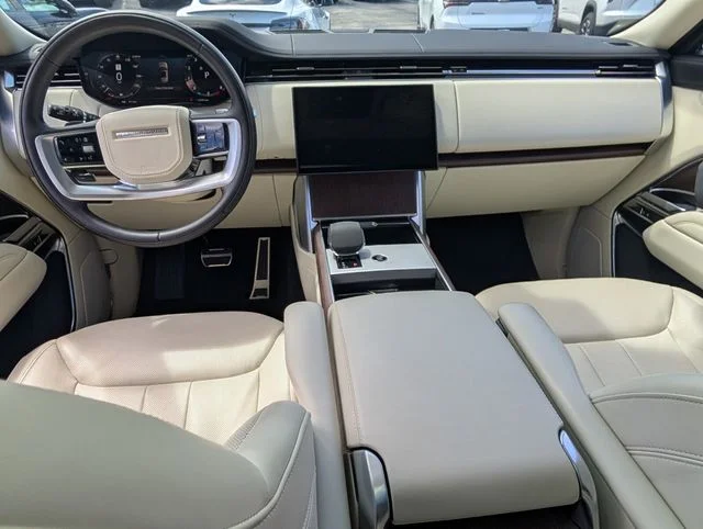 Used 2024 Gold Land Rover SE image 13