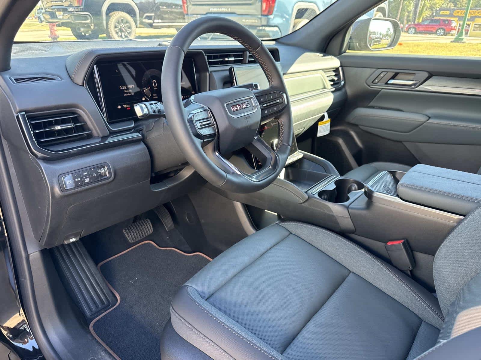 2026 GMC Terrain AT4 - Photo 10