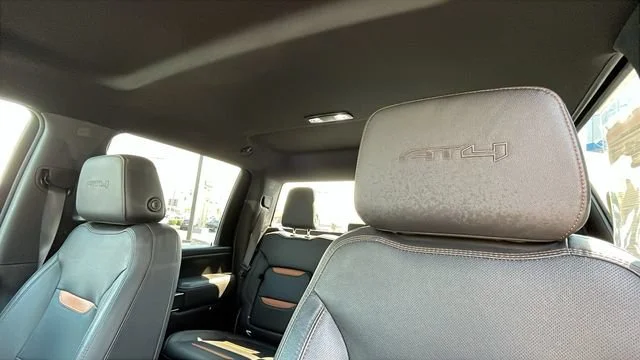2022 GMC Sierra 2500HD AT4 - Photo 11