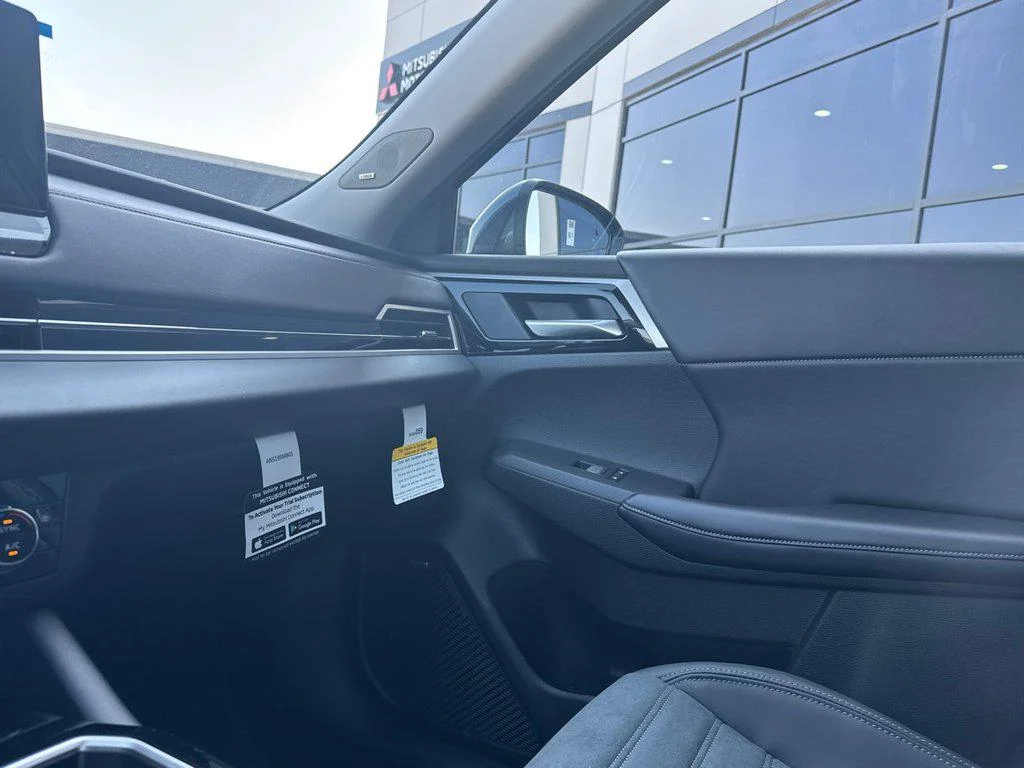 New 2026 Graphite Gray Mitsubishi SE S-AWC image 19