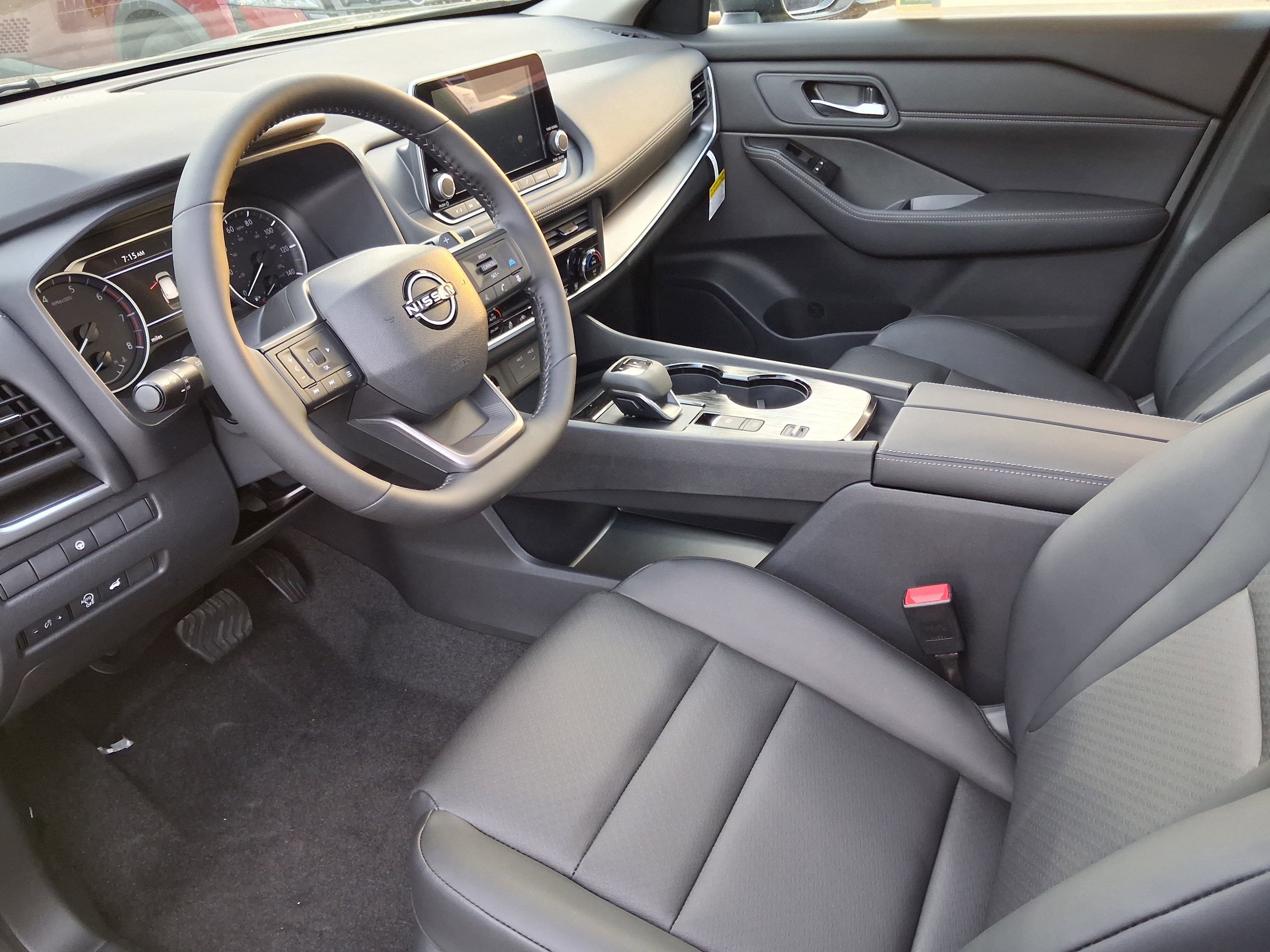 New 2026 Obsidian Green Pearl Nissan Dark Armor image 7
