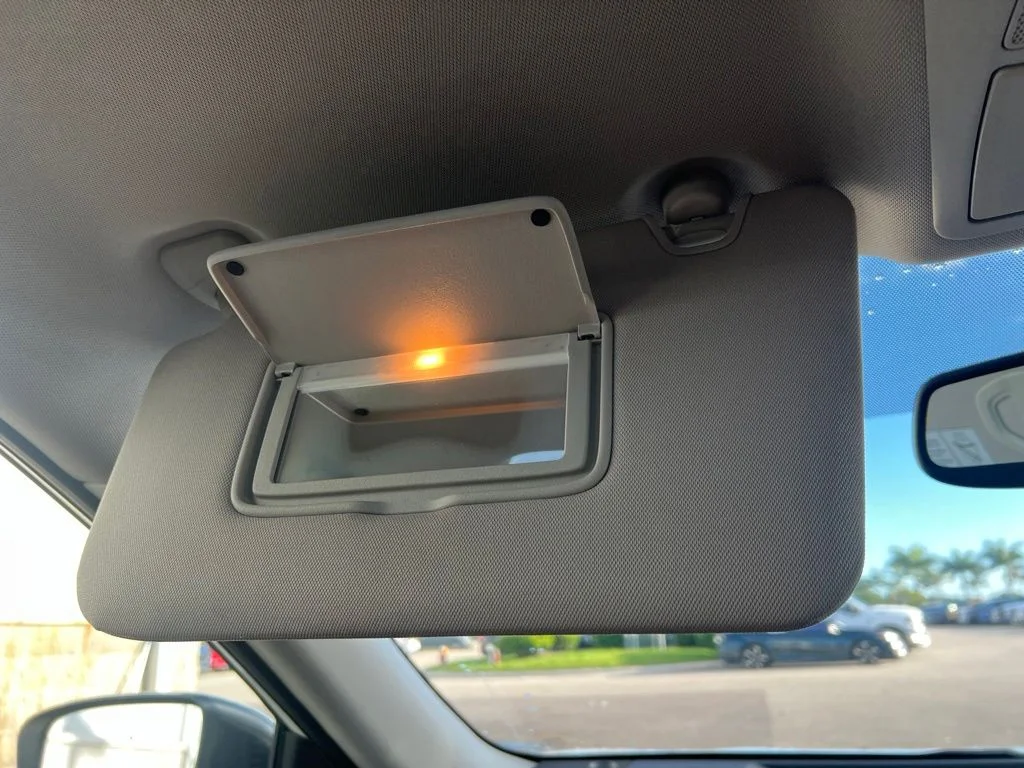 Used 2016 White Nissan SV image 39