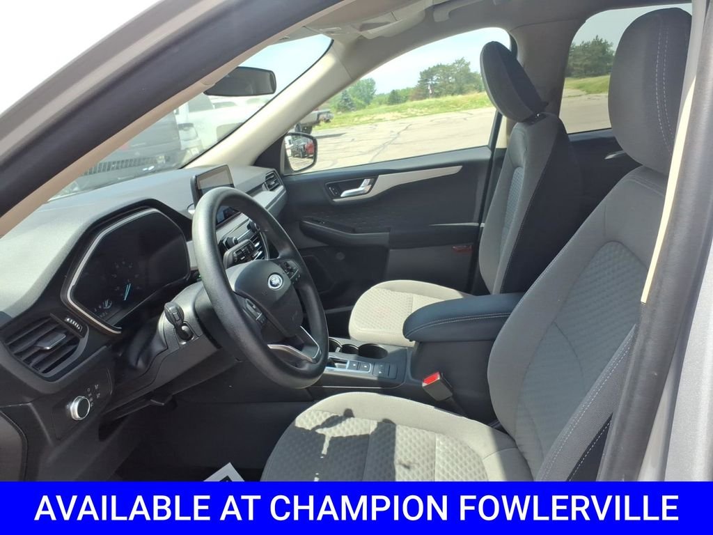 Used 2020 Silver Ford SE image 13
