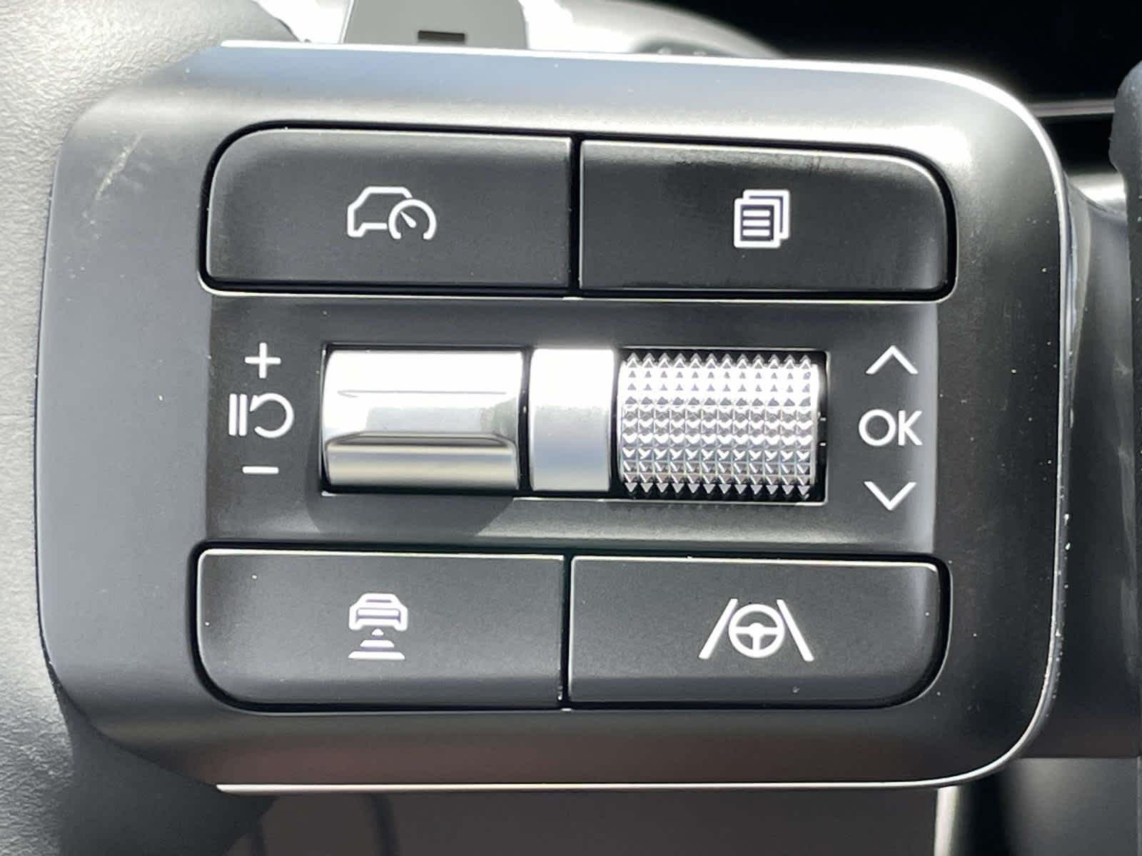 New 2026 Serenity White Hyundai SE image 31
