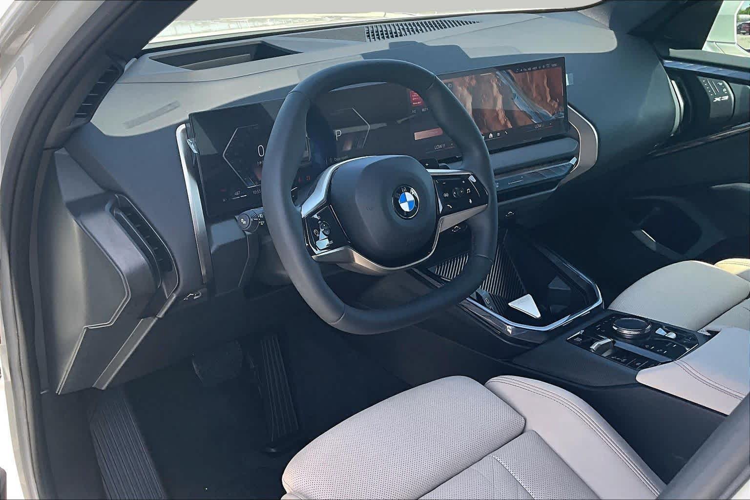 Used 2025 Alpine White BMW 30 xDrive image 16
