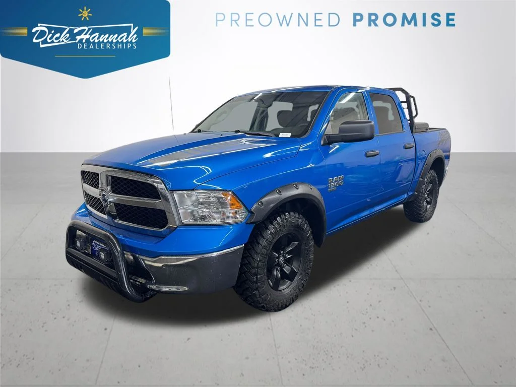 2022 RAM 1500 Classic SLT 4x4 Crew Cab 5'7's photo