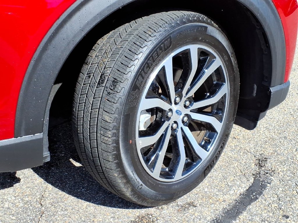 Certified Used 2025 Red Metallic Ford ST-Line image 9
