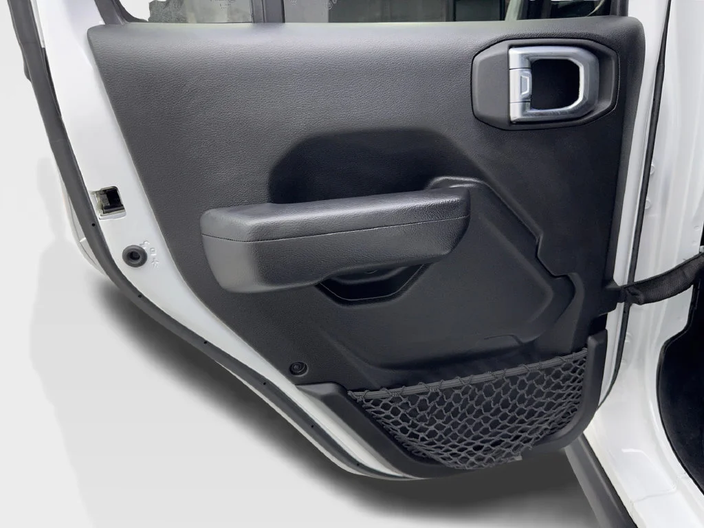 Used 2023 White Jeep Mojave image 39