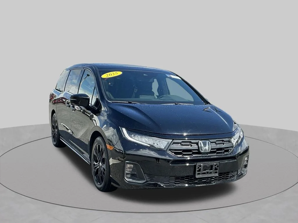 Used 2025  Honda Sport-L image 10