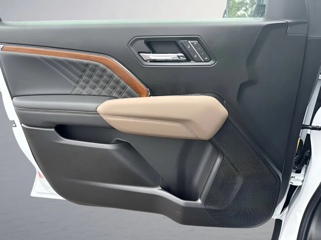New 2026 Summit White GMC Denali image 29