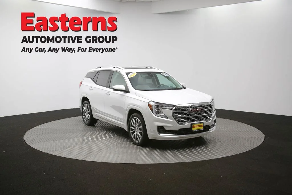 Used 2023 White GMC Denali image 50