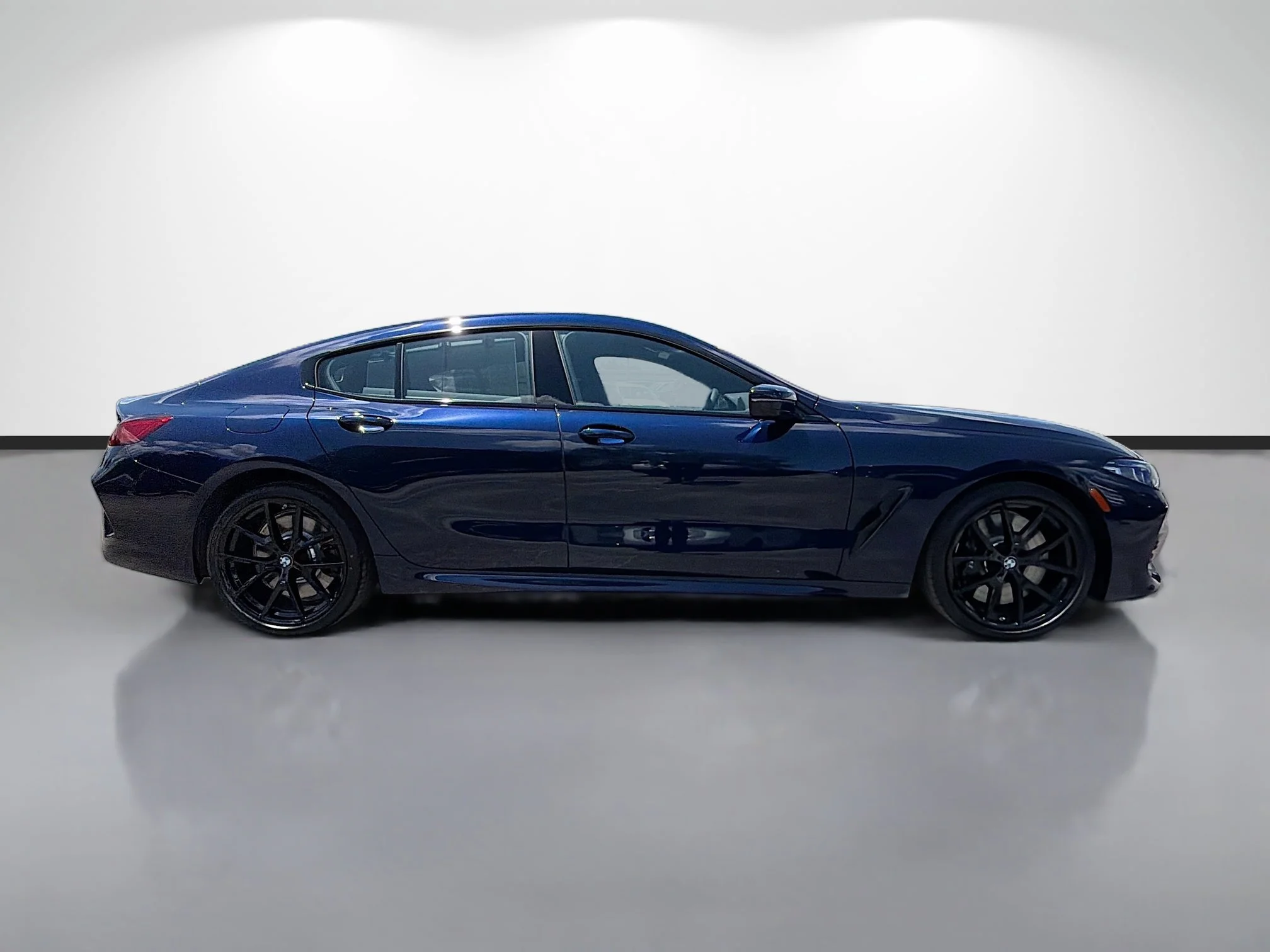 New 2026 Tanzanite Blue II Metallic BMW 840i image 2