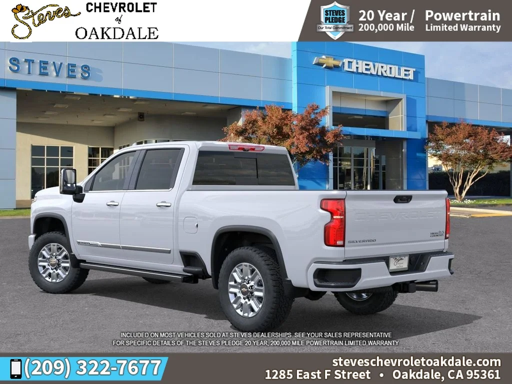 New 2026 Polar White Tricoat Chevrolet High Country image 3