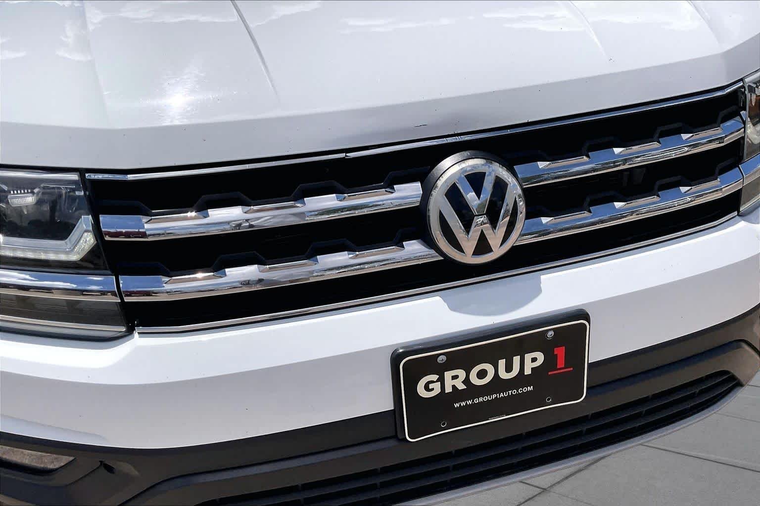 Used 2019 Pure White Volkswagen 3.6L V6 SE w/Technology image 29