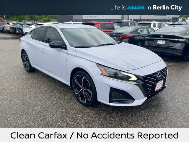 Used 2023 Pearl Nissan 2.5 SR image 1